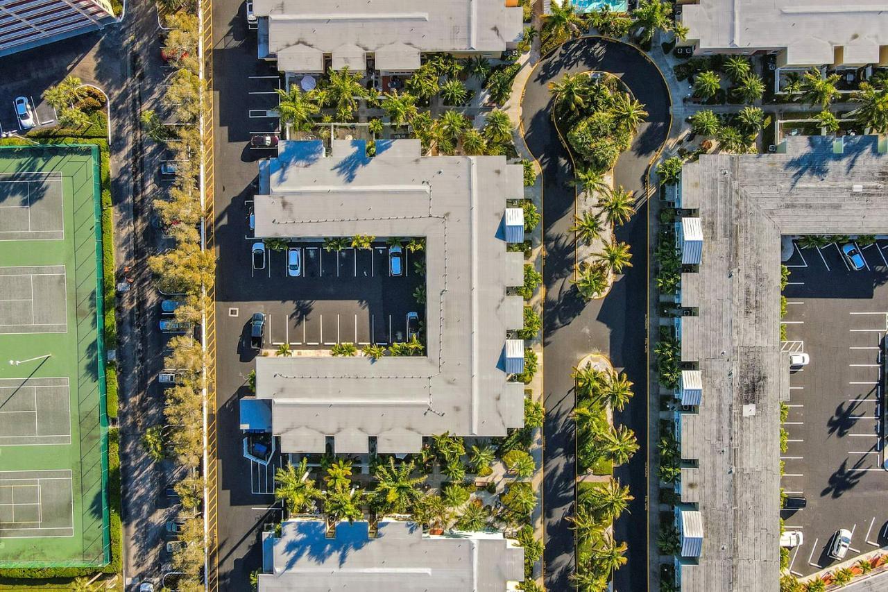 Barefoot Breeze Apartment Clearwater Beach Exterior photo