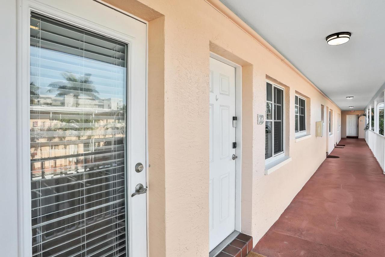 Barefoot Breeze Apartment Clearwater Beach Exterior photo