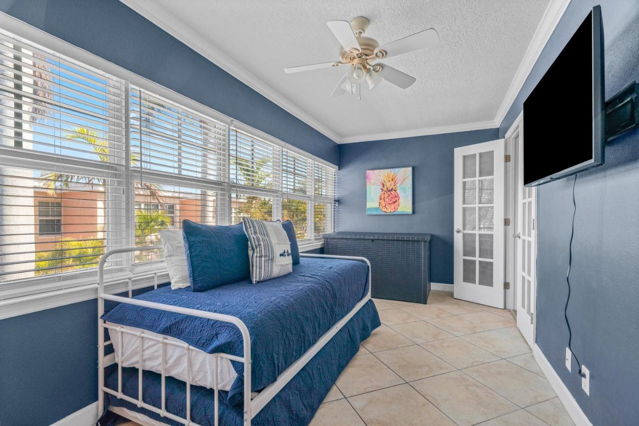 Barefoot Breeze Apartment Clearwater Beach Exterior photo